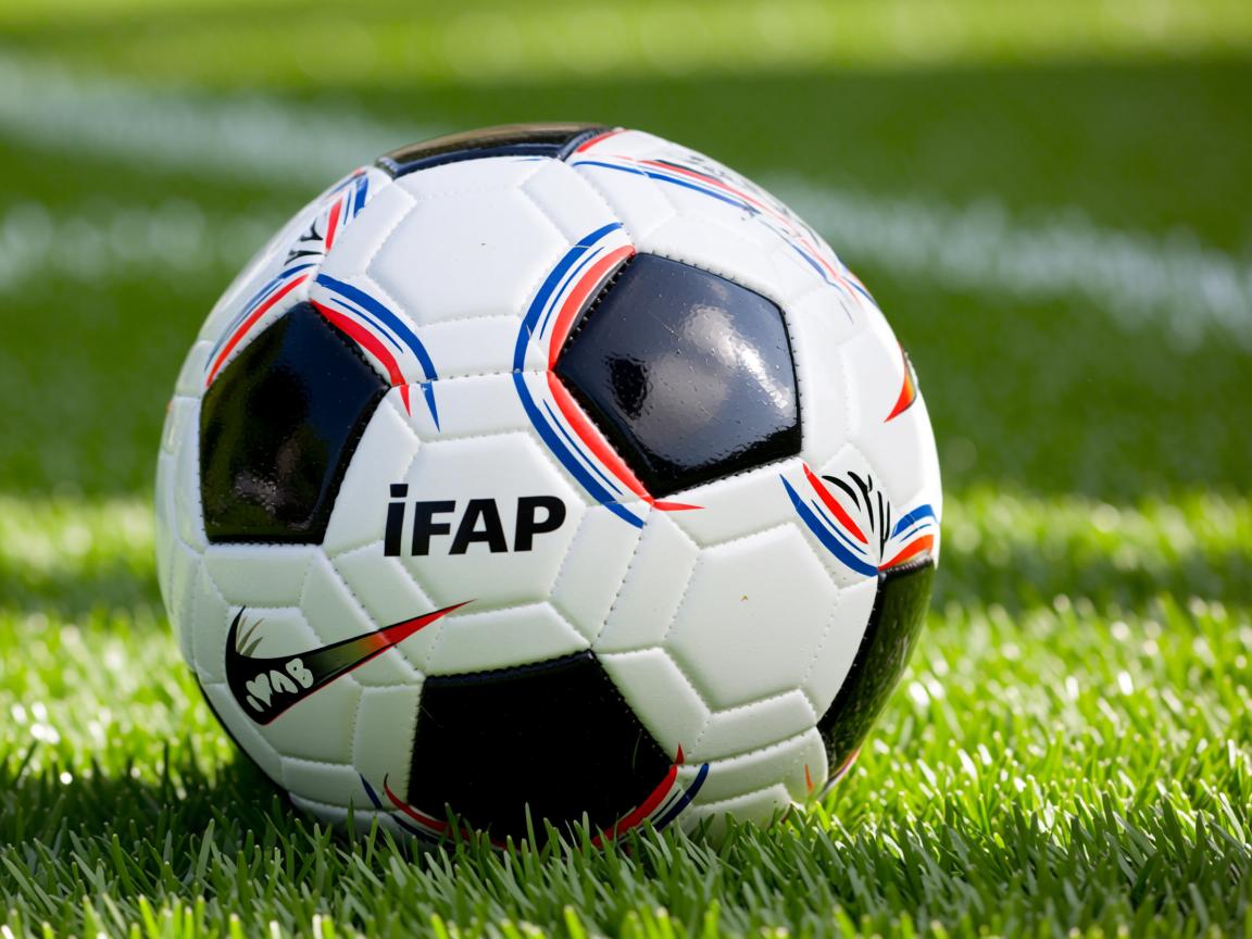 平博体育app-中国女篮赛前动员振奋人心 球员全力以赴,中国女蓝赛前动员 第2张